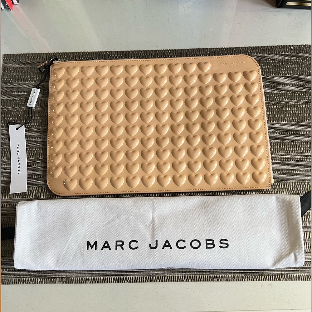 Large Marc Jacobs Puffy heart patent leather zip pouch/clutch